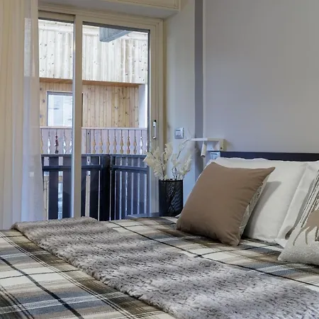 Hellochalet - The View - To Door With Matterhorn View *