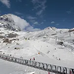 Hellochalet - The View - To Door With Matterhorn View Apartamento *