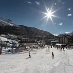 Apartamento Hellochalet - The View - To Door With Matterhorn View