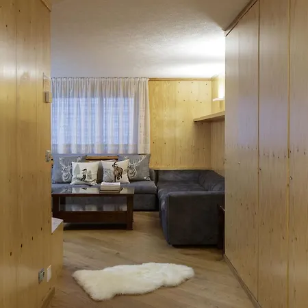 Lejlighed Hellochalet - The View - To Door With Matterhorn View *